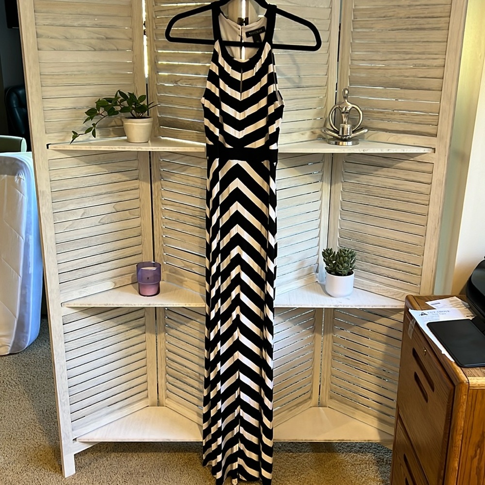 White House Black Market maxi dress, size XS, excellent condition